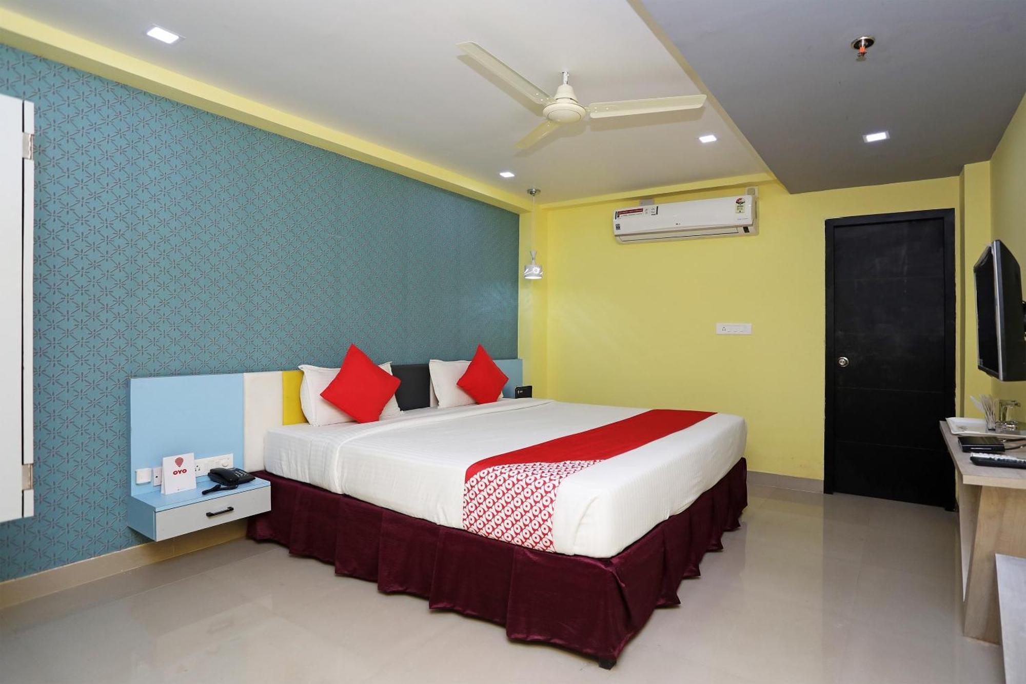 Super Capital O Sai Jagannath Hotel Khandagiri Exterior photo